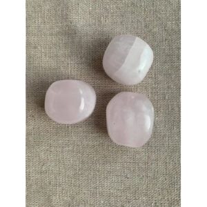 pierre roulée manganocalcite