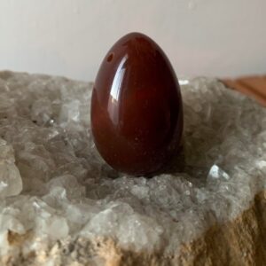 œuf de Yoni pierre naturelle de cornaline