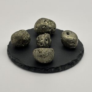 Pyrite du Pérou pierre roulée – éclat doré et énergie de protection