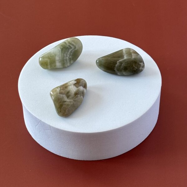 Prasiolite polie – pierre rare pour transformation, harmonie et alignement émotionnel