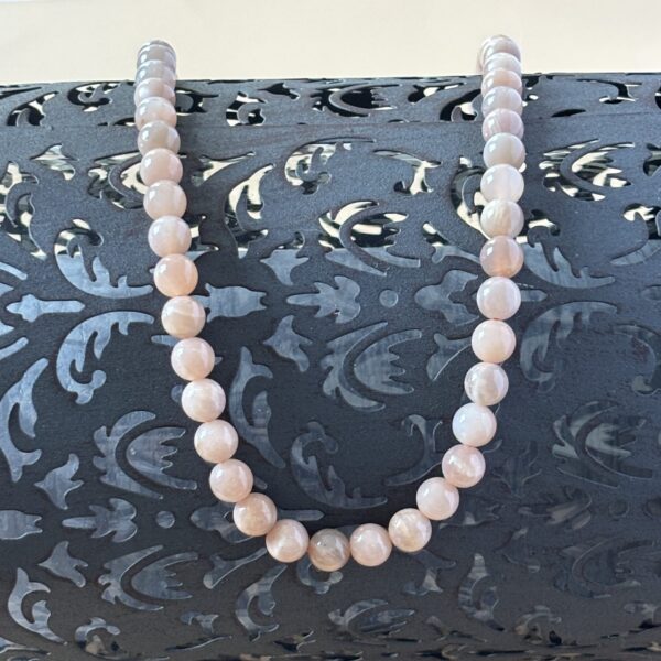 Collier en perles de pierre de soleil naturelle – bijou lithothérapie éclat doré