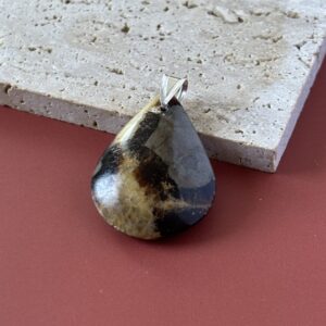 Pendentif en septaria goutte – lithothérapie, protection et sérénité
