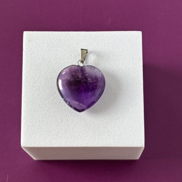 Collier pendentif cœur en pierre d'améthyste authentique
