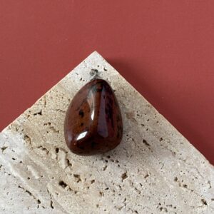 Pendentif pierre roulée obsidienne acajou, bijou spirituel et élégant