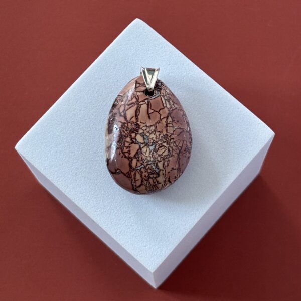 Pendentif ovale agate rouge pierre naturelle