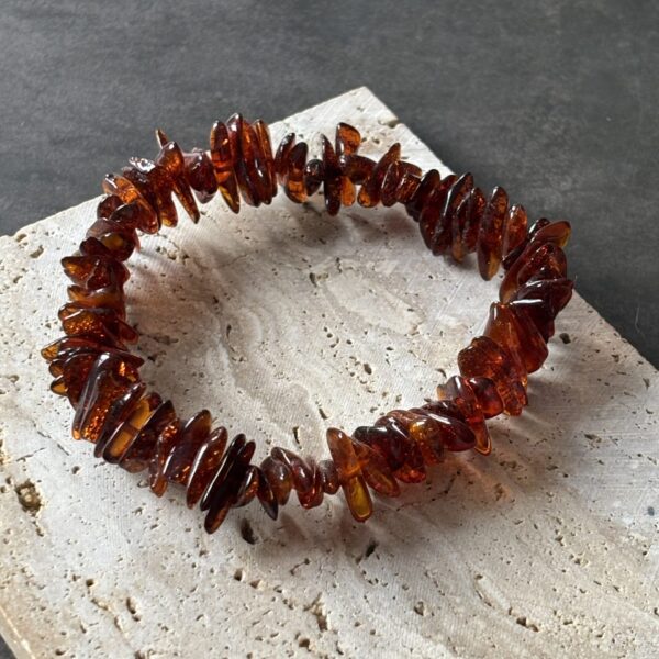 Bracelet artisanal avec chips d'ambre véritable