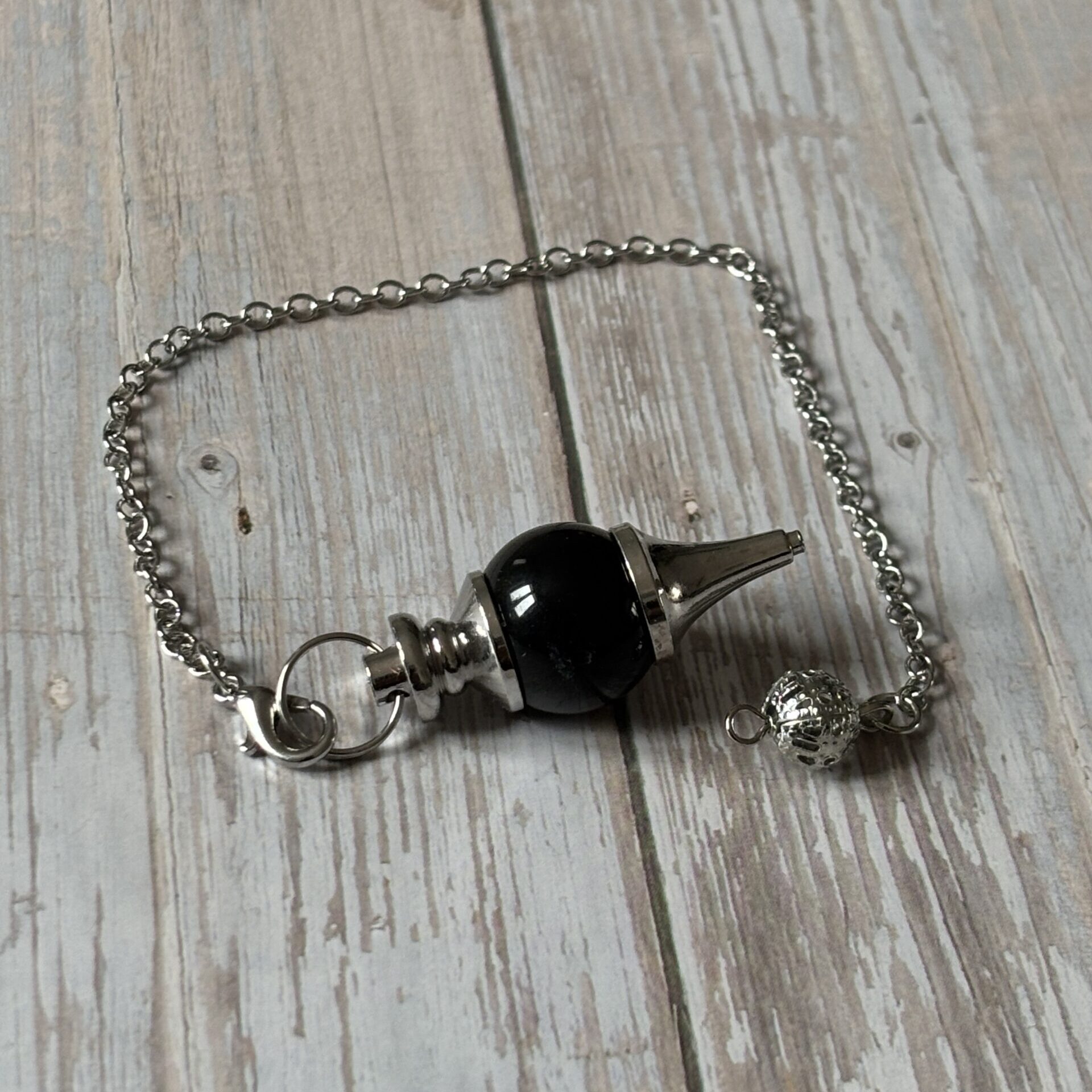 Pendule en obsidienne céleste de type Sephoroton, idéal pour lithothérapie et guidance