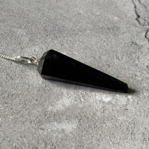 Pendule en shungite à facettes pour radiesthésie et purification énergétique