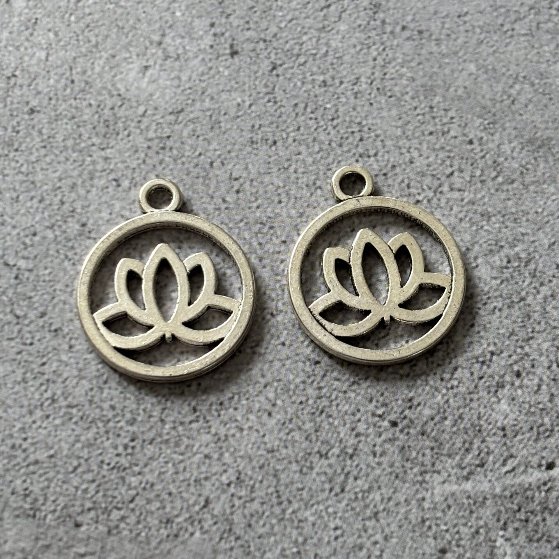 pendentif-fleur-de-lotus-argent-pur-bijou-femme