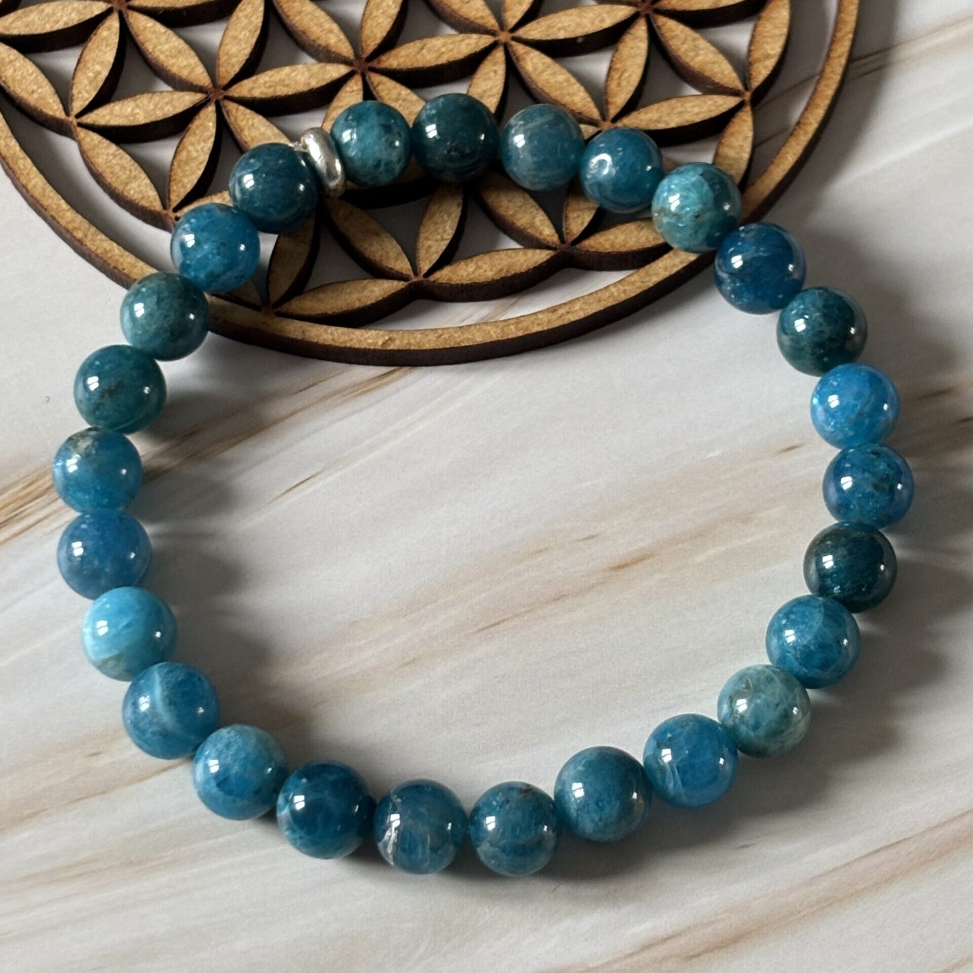 bracelet apatite homme et femme pierre naturelle motivation et clarté