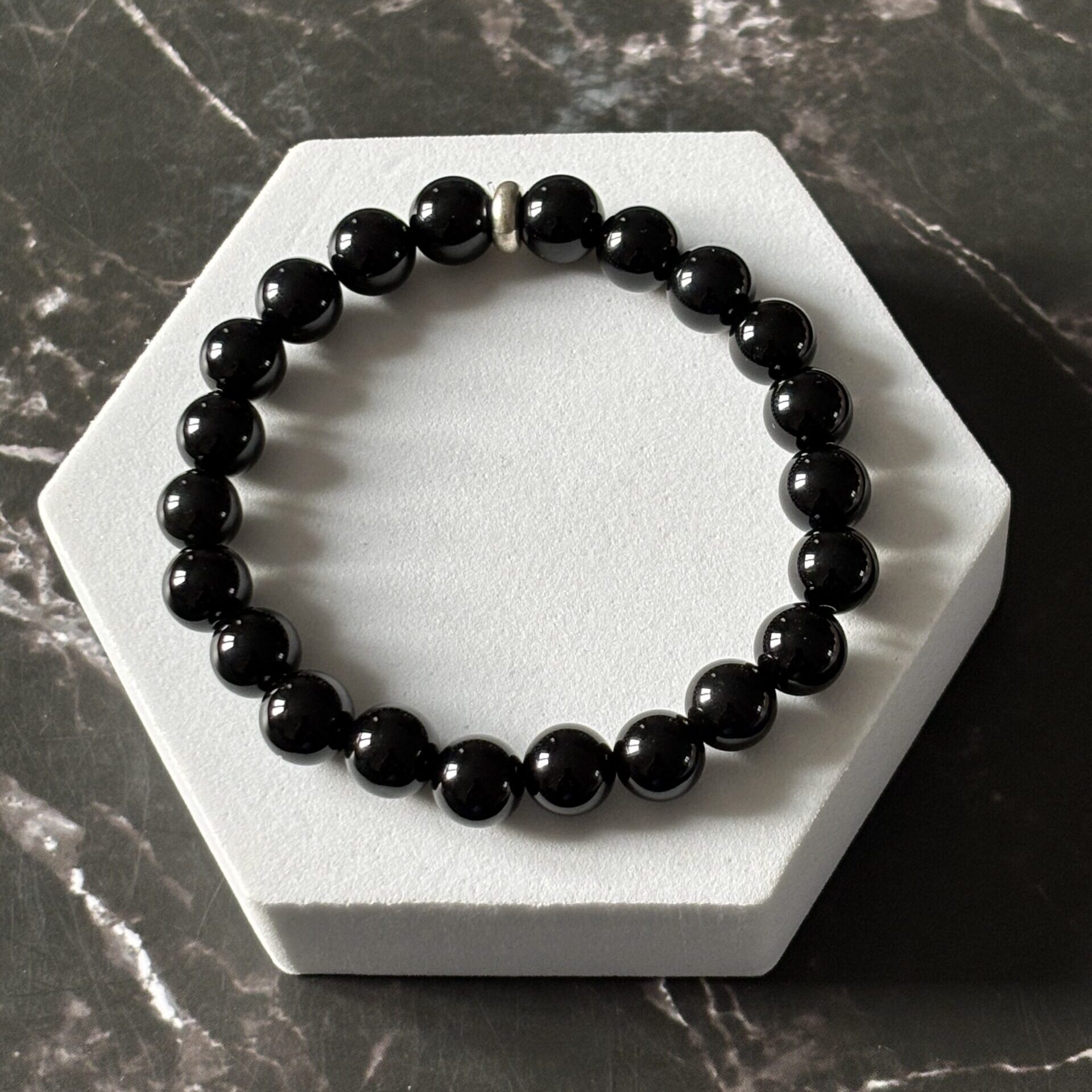 bracelet agate noire – élégance profonde et éclat de mystère