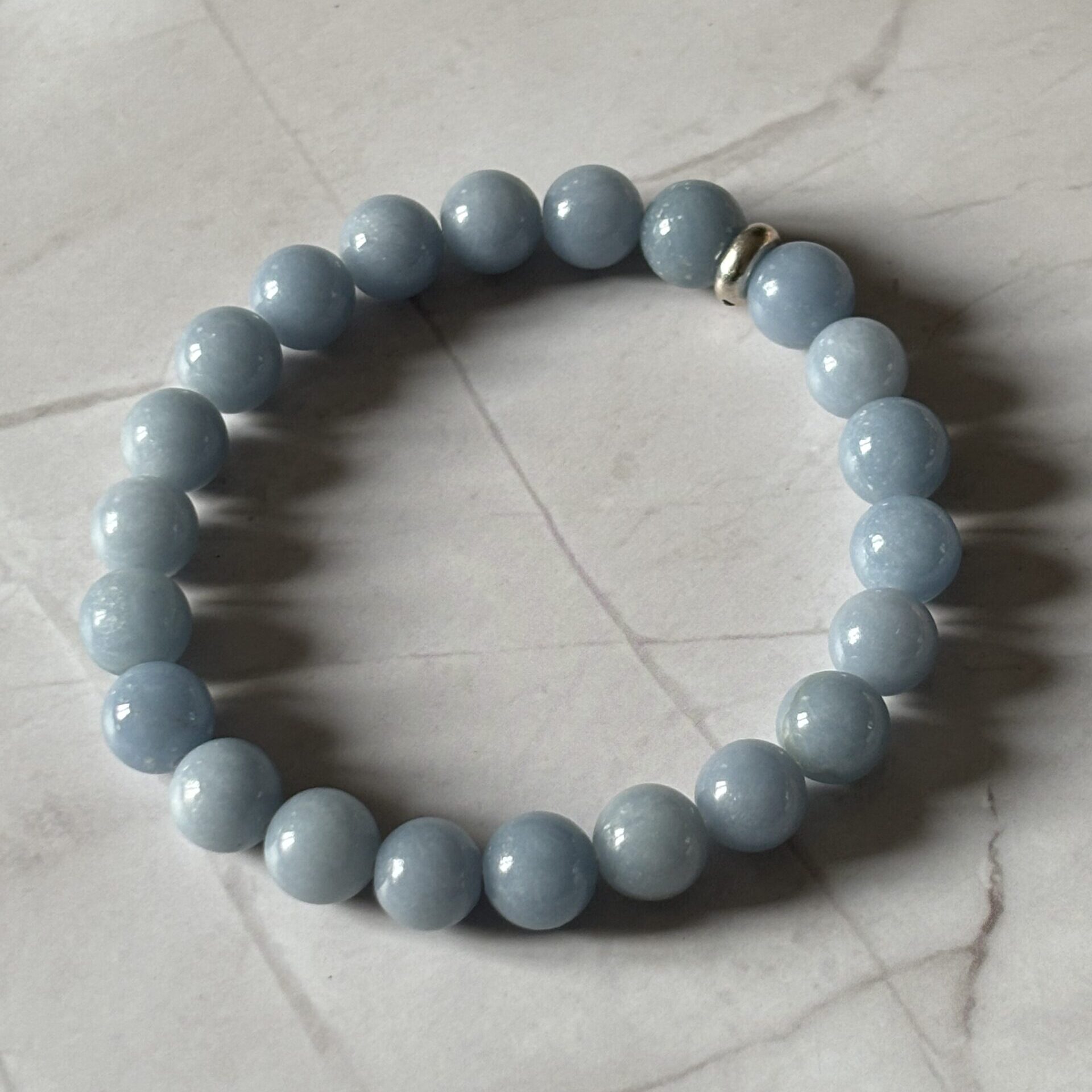 bracelet angélite – pierre naturelle bleue apaisante pour bijoux bien-être faits main