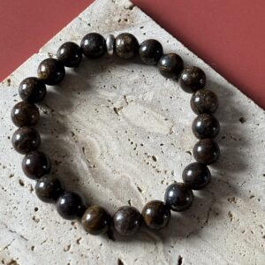 bracelet lithothérapie bronzite – pierre de protection, d’ancrage et de confiance en soi