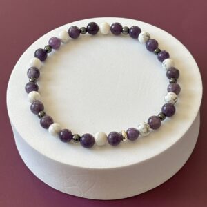 bracelet sommeil naturel – lépidolite, howlite et hématite pour apaiser le corps et l’esprit