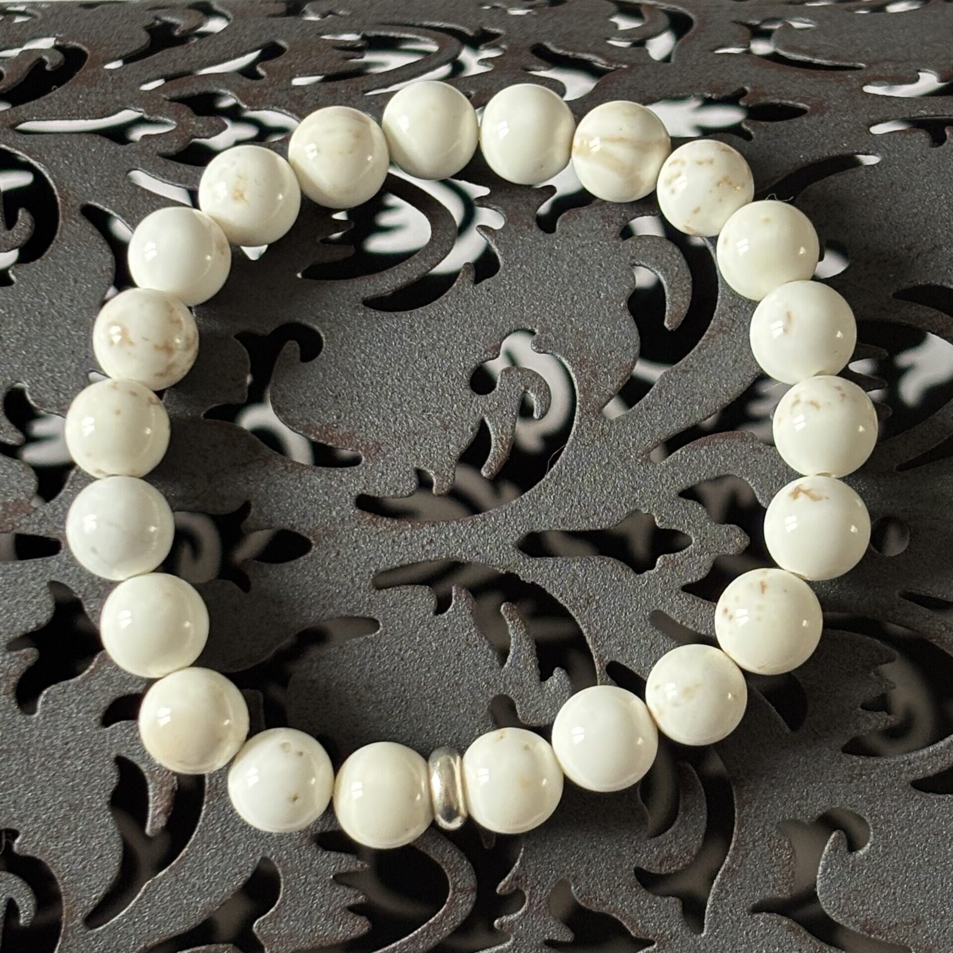 Bracelet en magnésite – pierre naturelle d’harmonie et de détente