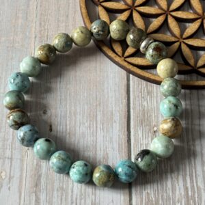 Bracelet en opale bleue – pierre naturelle de sérénité et de communication