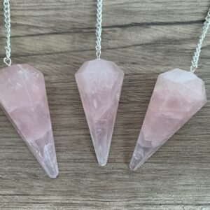 Pendule quartz rose à facettes
