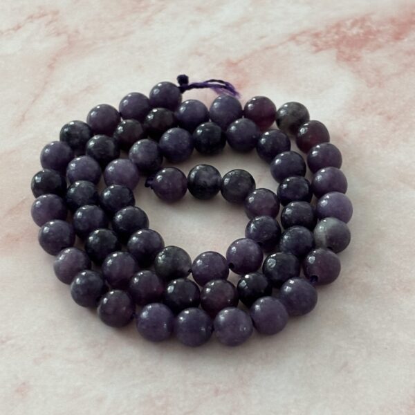 Perles lépidolite 6 mm violet naturel