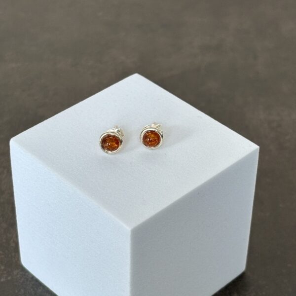 boucles d oreilles puces perles ambre argent