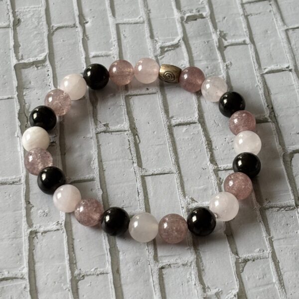 Bracelet en jais, quartz fraise et quartz rose – Bijou énergie et protection