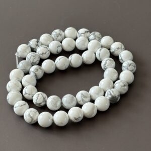 Perles naturelles howlite 8 mm idéales pour bien-être et stabilité