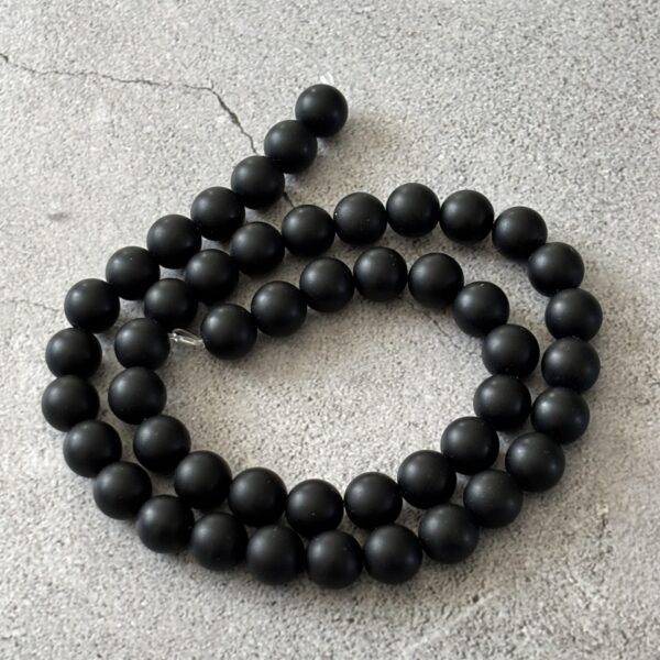 Perles gemmes agate noire mate 8 mm pour bijoux personnalisés et originaux