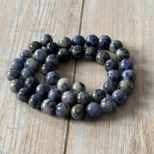 Perles 8 mm sodalite pour créations artisanales, communication et bien-être