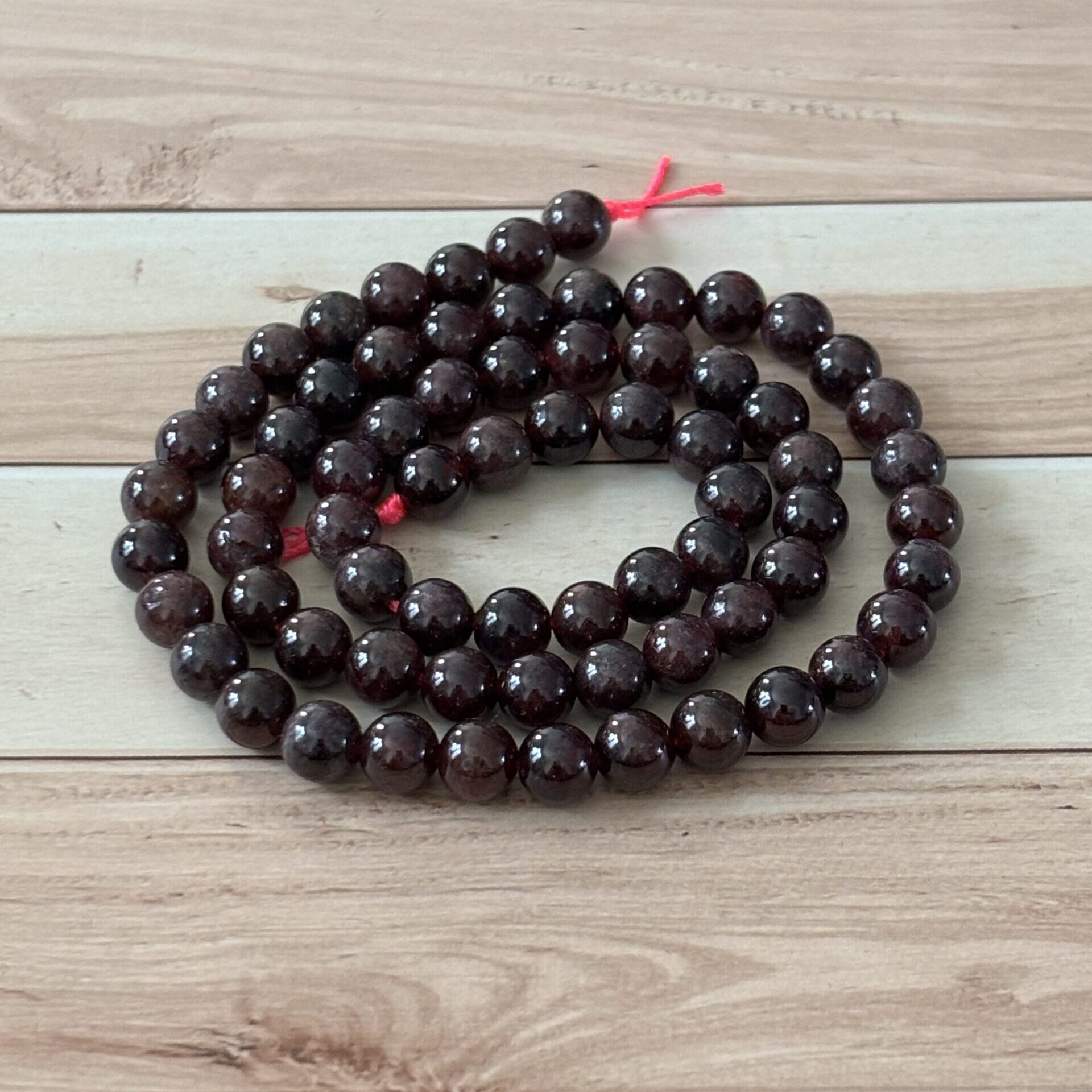 perles rondes grenat 6 mm énergie vitale et force intérieure