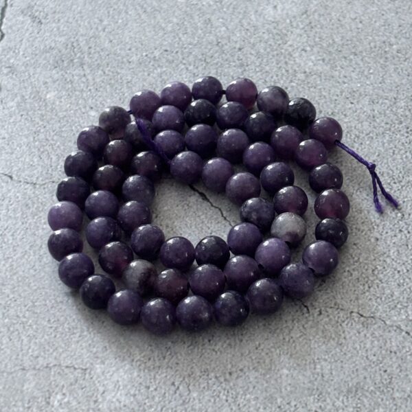 Perles lépidolite 6 mm violet naturel
