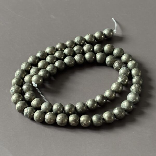 Perles de pyrite 6 mm naturelles aux reflets métalliques dorés