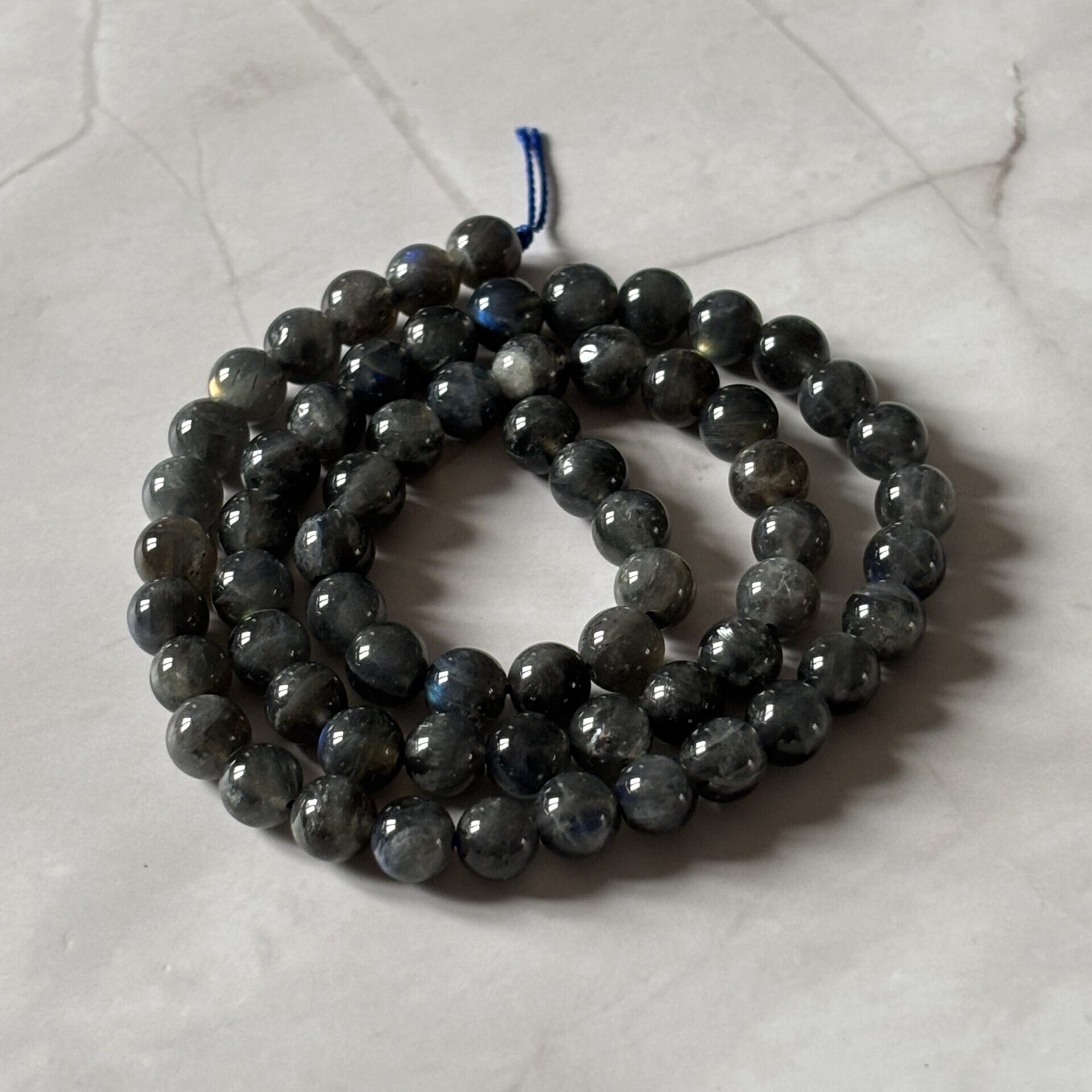 Perles labradorite 6 mm, bijoux avec énergie protectrice et mystique