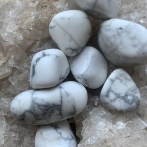 howlite pierre roulée