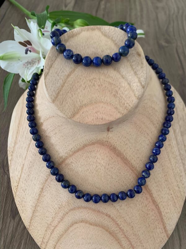 collier pierre unique perles naturelles lapis lazuli