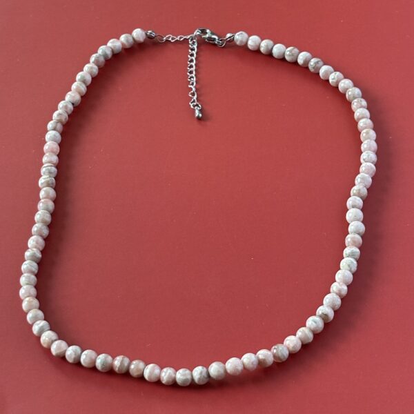 Collier perles rhodochrosite – bijou naturel d’amour et de compassion