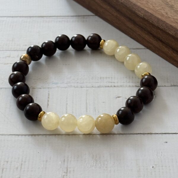 Bracelet pierres naturelles jade jaune et bois d’ébène – équilibre et vitalité