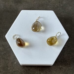 Collier pendentif pierre roulée citrine énergie positive