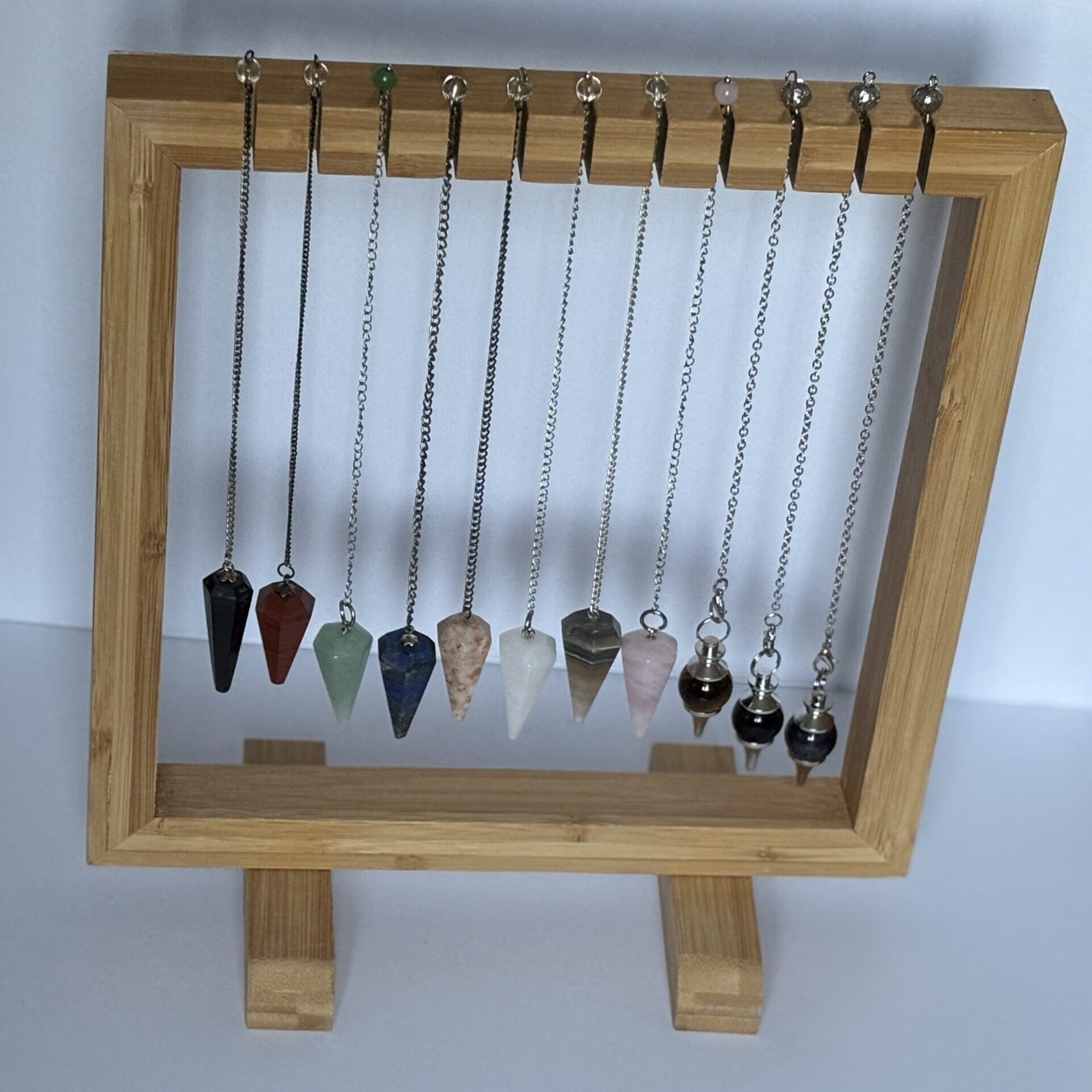 Support pendule en bois – accessoire de rangement stable et décoratif pour pratique énergétique