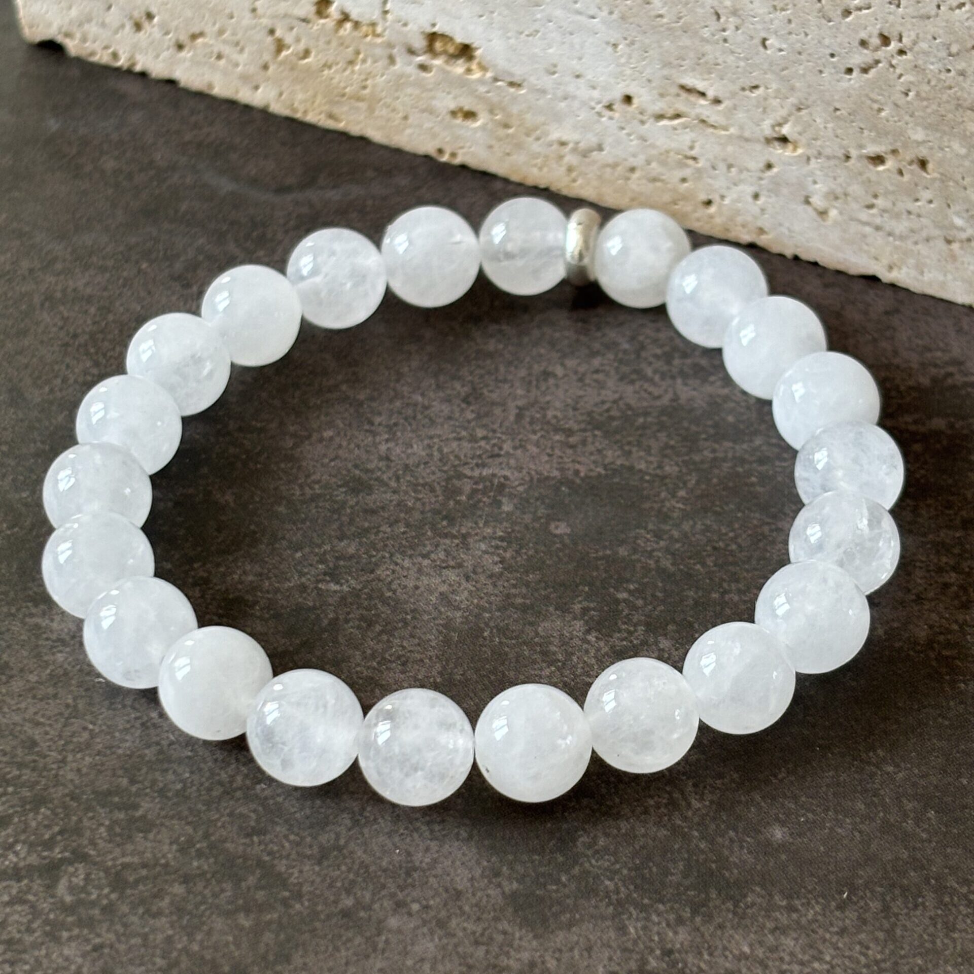 Bracelet Jade Blanc artisanal — perles naturelles lisses et lumineuses