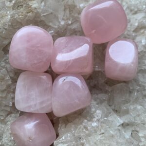 quartz rose pierre roulée