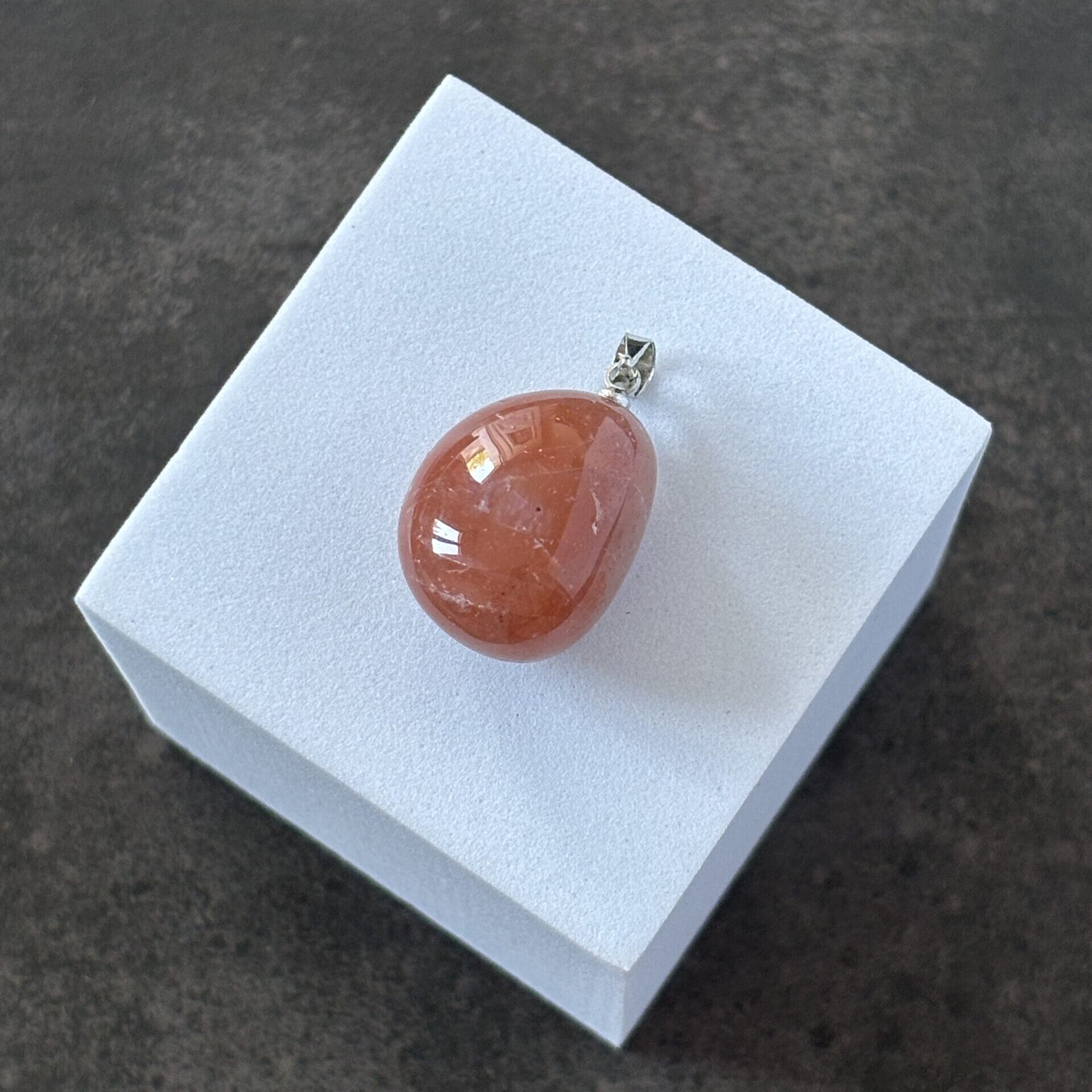 Cornaline pendentif pierre roulée protection et dynamisme