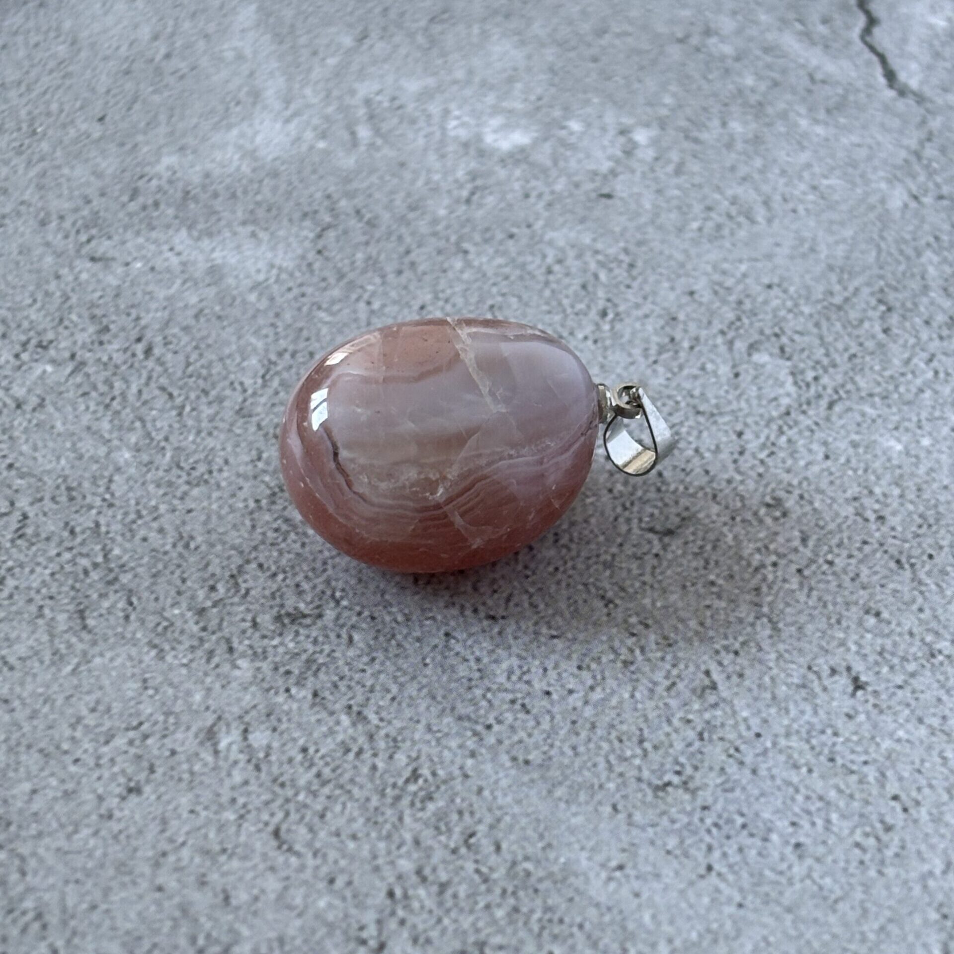 Pendentif cornaline pierre roulée énergie vitale