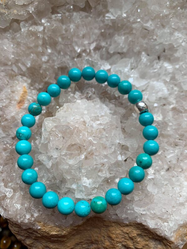 Bracelet turquoise verte stabilisée perles 6 mm