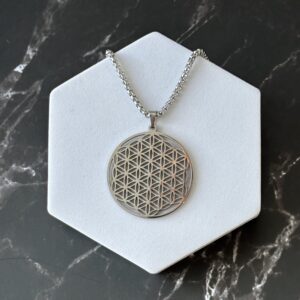 Pendentif Fleur de Vie en acier inoxydable – bijou spirituel et protecteur