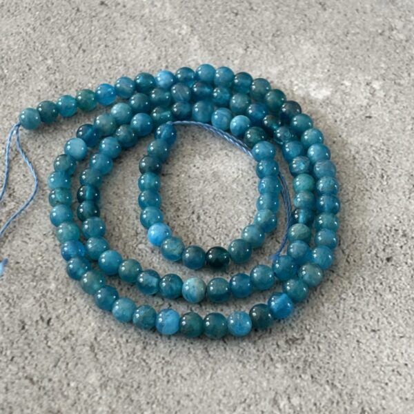 Perles apatite 4 mm communication et expression