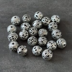 perles style tibétain en laiton et turquoise pour création de bijoux spirituels artisanaux