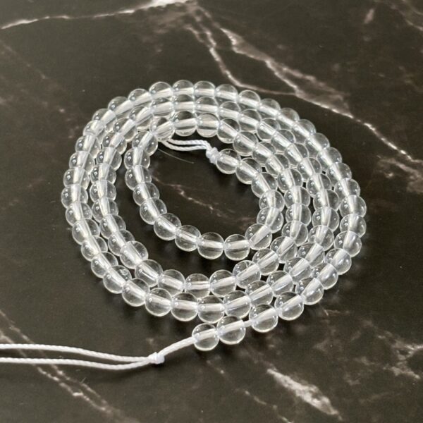 Perles cristal de roche 4 mm clarté et énergie