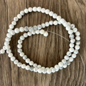 pierre naturelle howlite fil de perles 4 mm