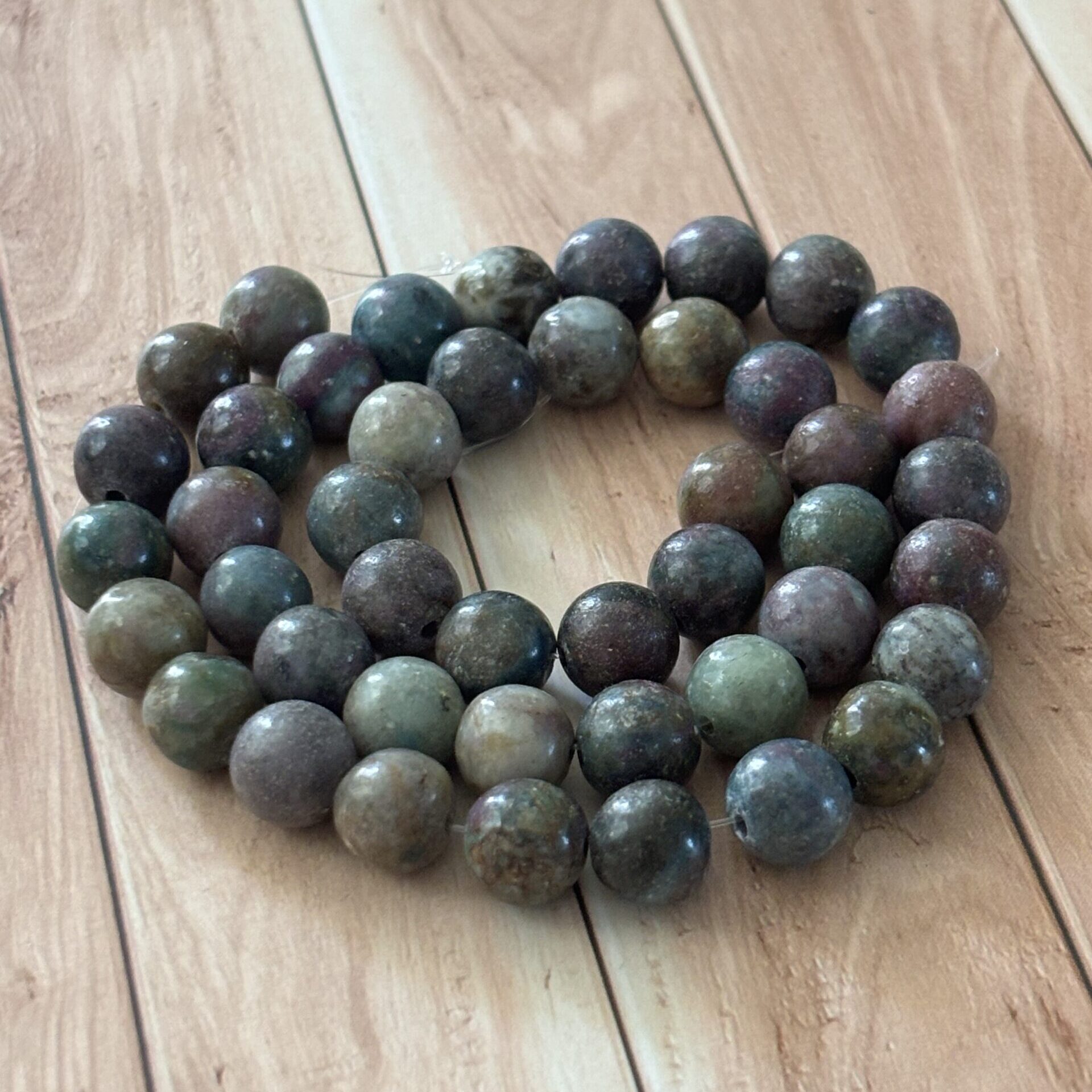 rubis sur cyanite, perles 8 mm semi-précieuses polies pour lithothérapie