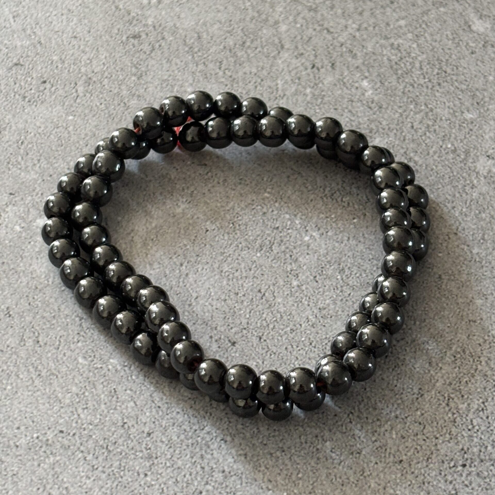 Pierres semi-précieuses hématite magnétique utilisées en lithothérapie