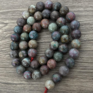 Perles de rubis sur cyanite en 6 ou 8 mm, vendues à l'unité, en lot ou fil complet